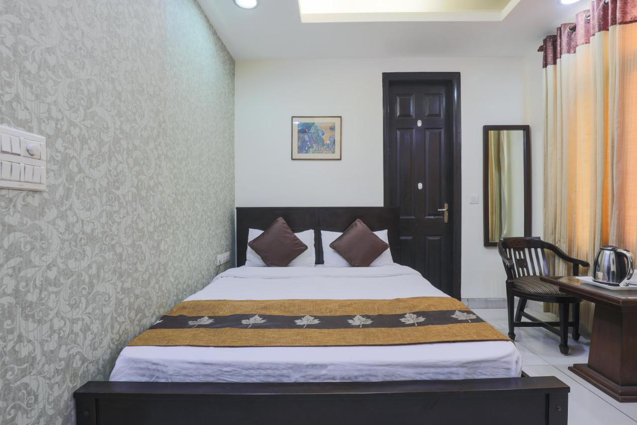 Hermitage By The Cosy Hotels Near Lotus Temple Nueva Delhi Exterior foto